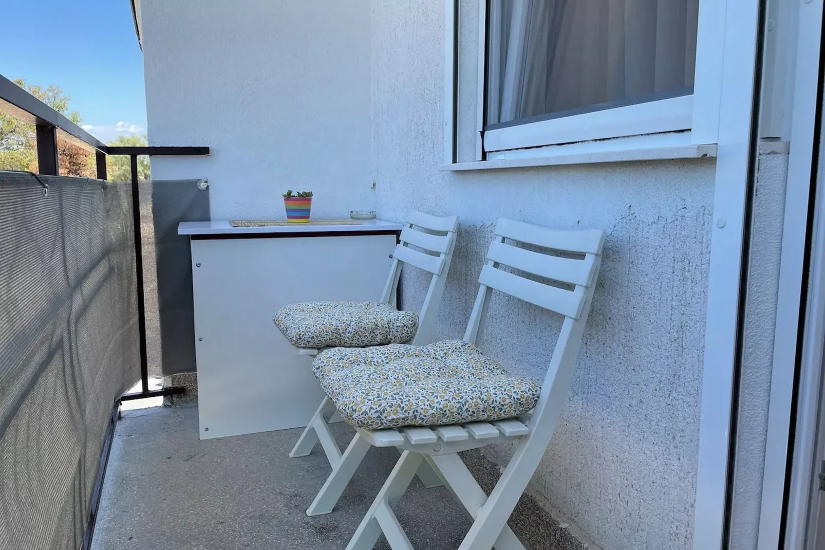 Apartment Luka - One Bedroom Apartment with Balcony and Sea View-Terrace balcony