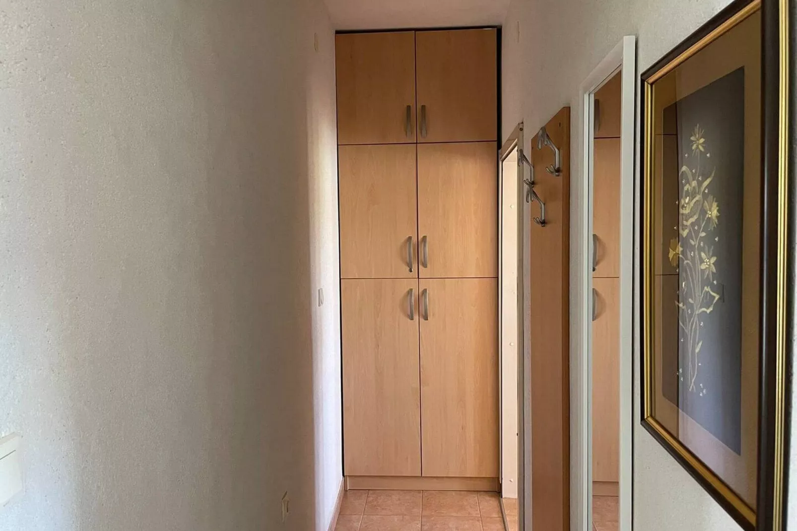 Apartment Luka - One Bedroom Apartment with Balcony and Sea View-Indoor