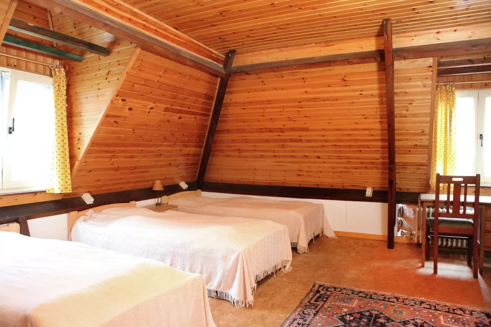 Reedpool 12 pax-Bedroom