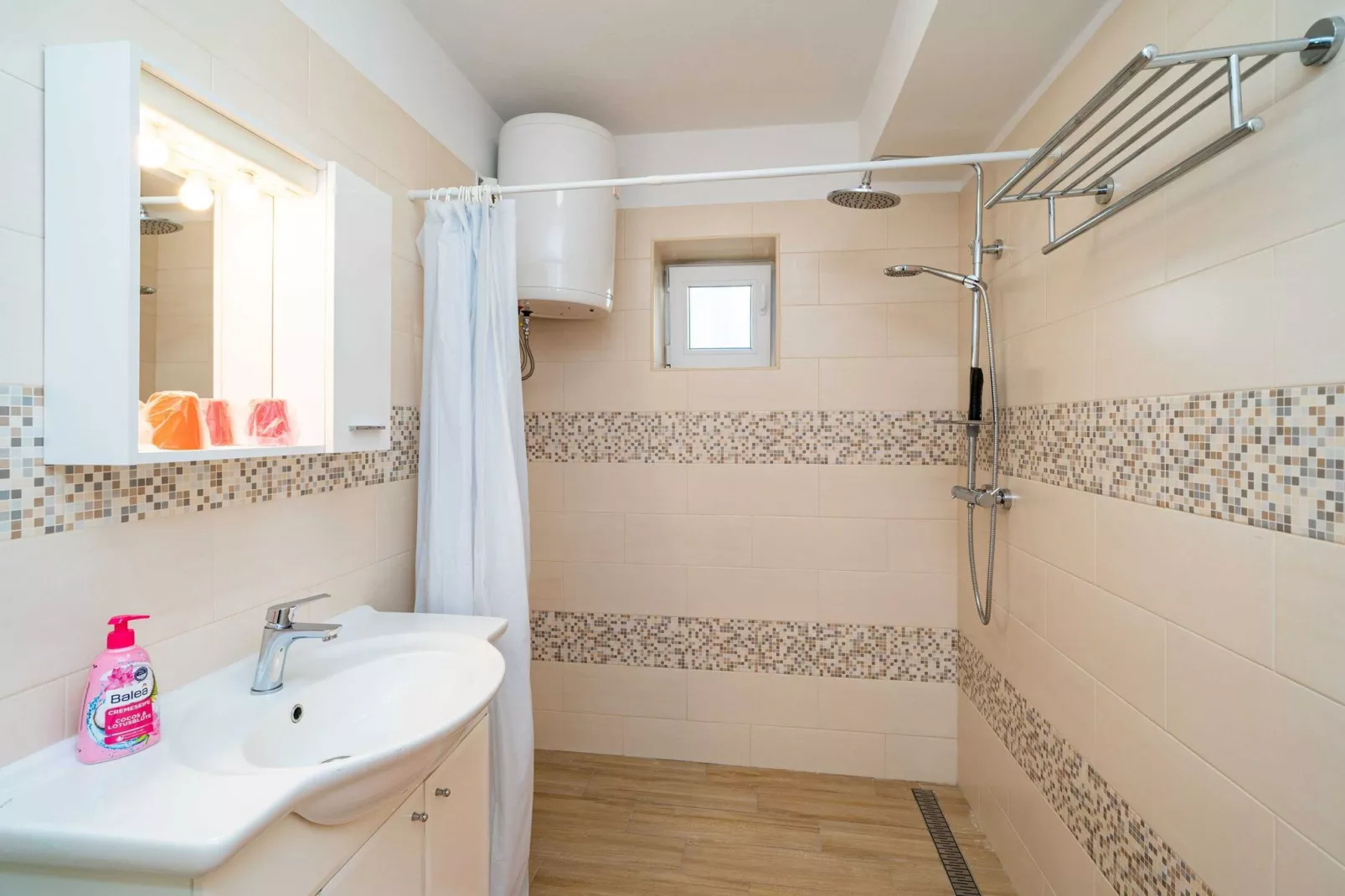 Apartment Kos - Two Bedroom Apartment with Terrace-Bathroom