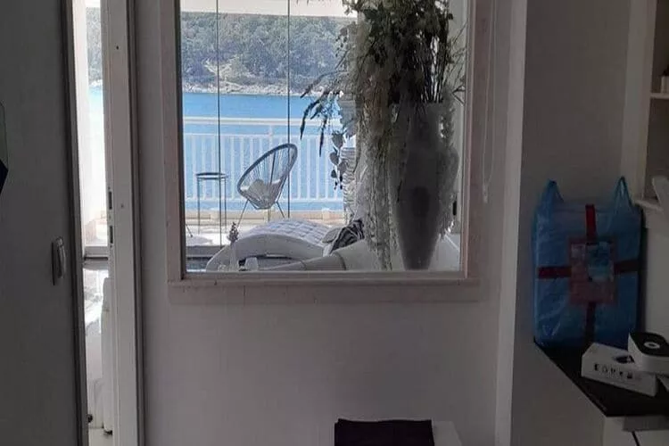 Apartment OM - One Bedroom Apartment with Balcony and Sea view-View