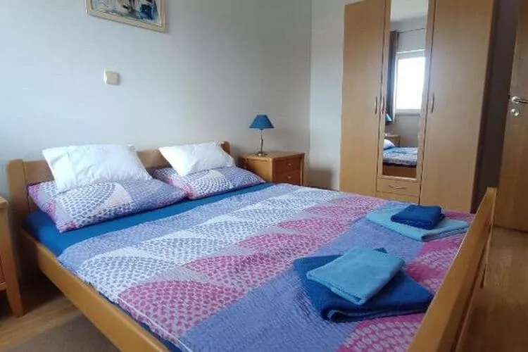 Apartments Vala - One Bedroom Apartment with Sea View A2-Bedroom