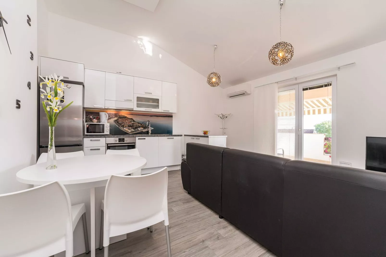 Apartments Maza - One Bedroom Apartment with Balcony  (Angela)-Wohnzimmer
