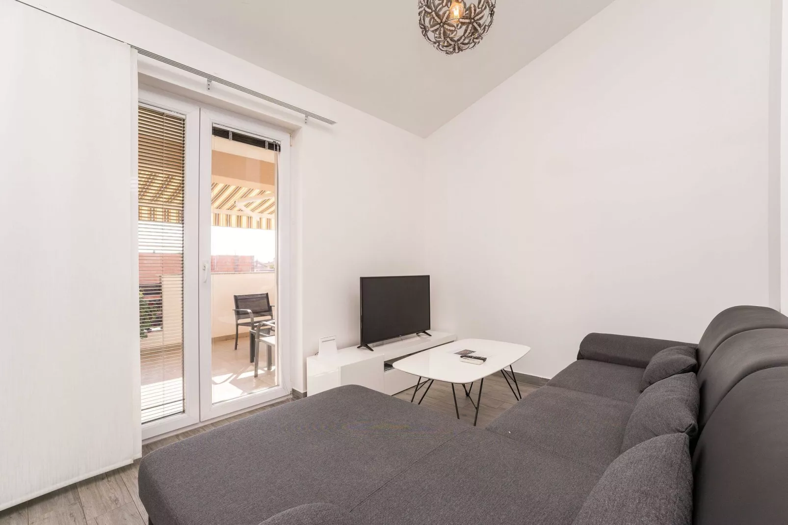 Apartments Maza - One Bedroom Apartment with Balcony  (Angela)-Innen
