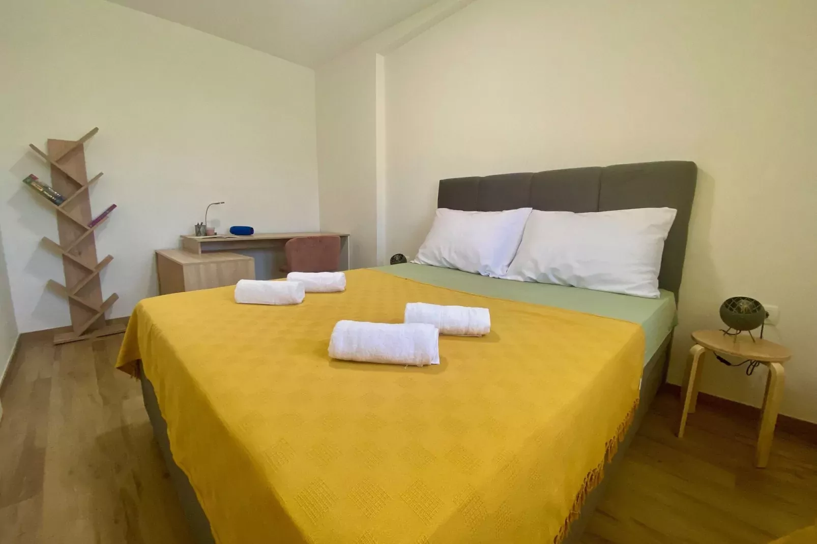 VERT Apartment - Two Bedroom Apartment with Terrace-Bedroom