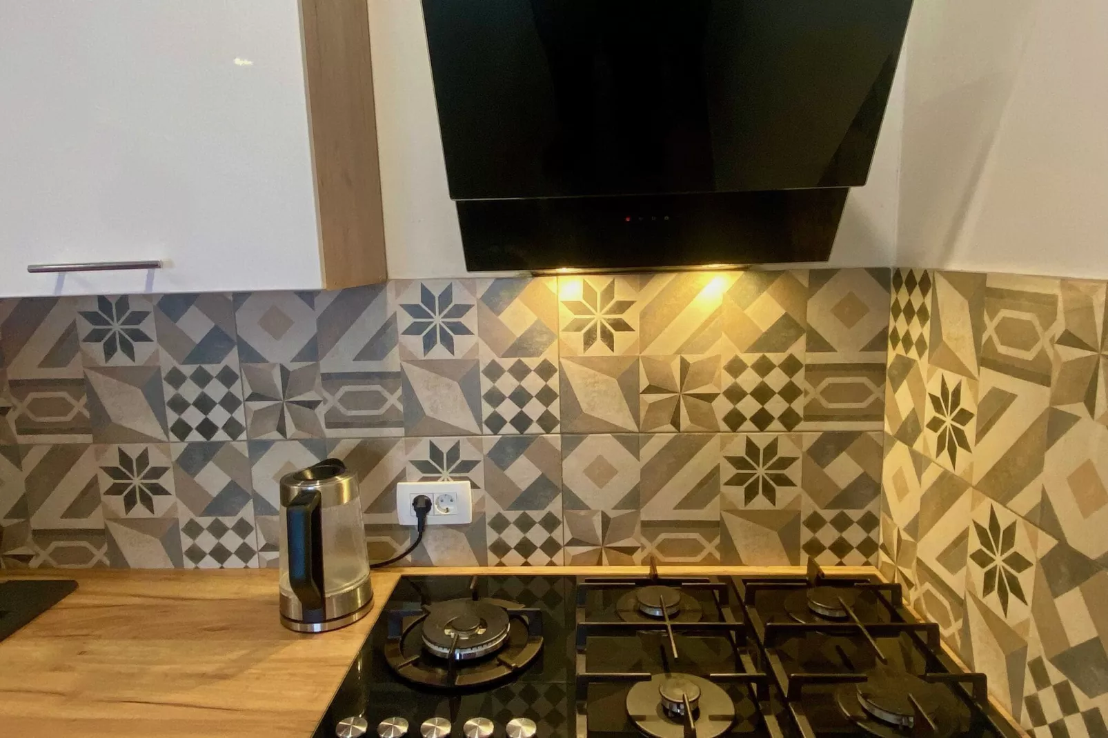 VERT Apartment - Two Bedroom Apartment with Terrace-Kitchen