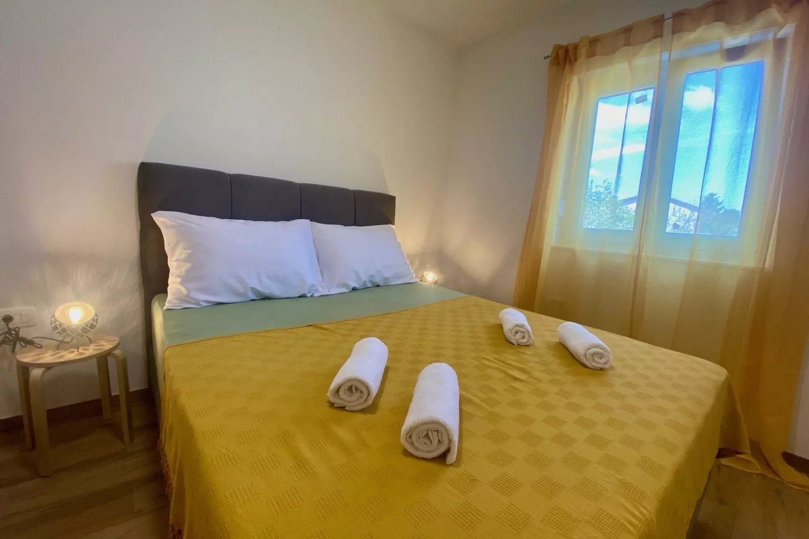 VERT Apartment - Two Bedroom Apartment with Terrace-Bedroom