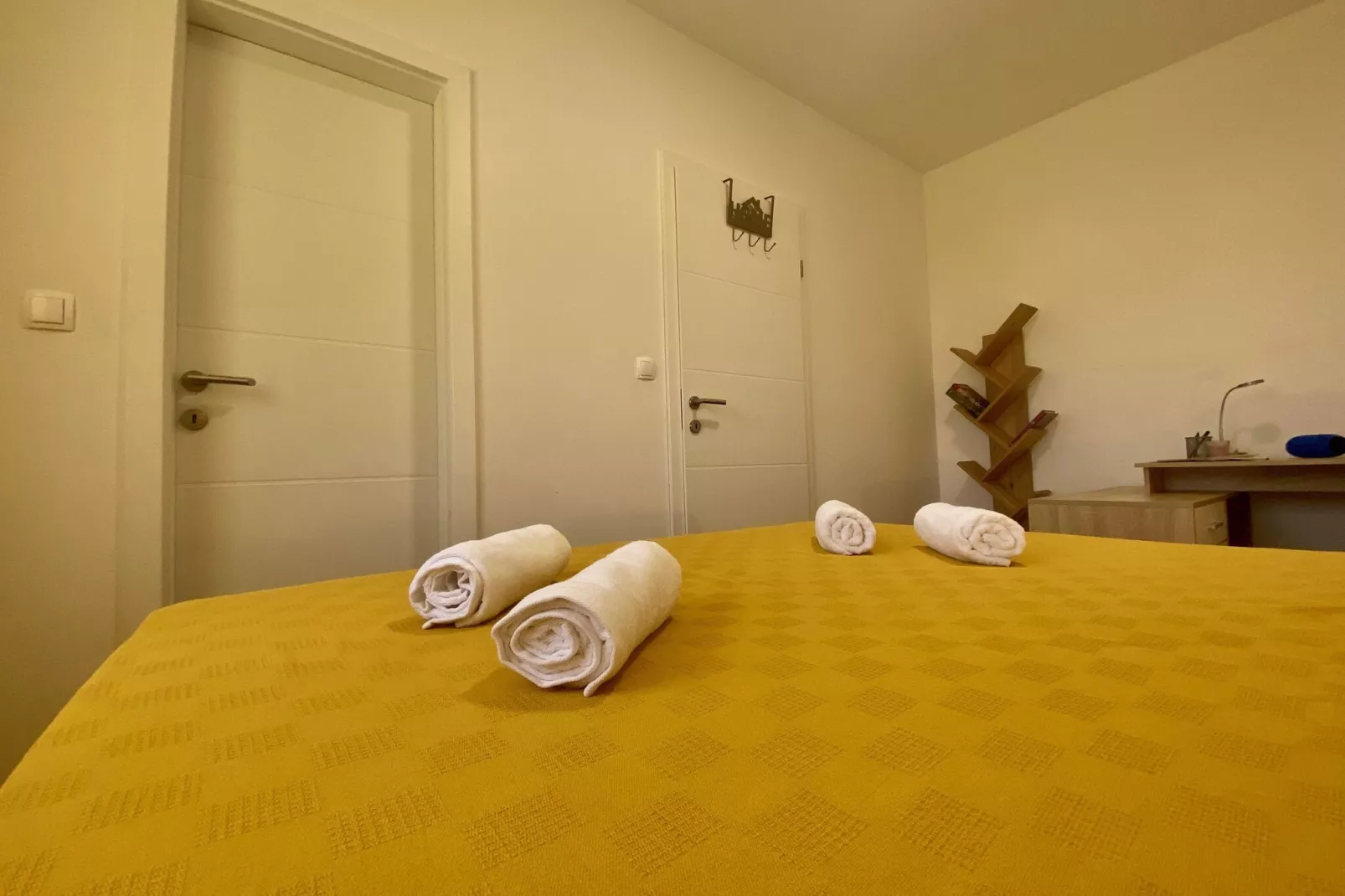 VERT Apartment - Two Bedroom Apartment with Terrace-Bedroom