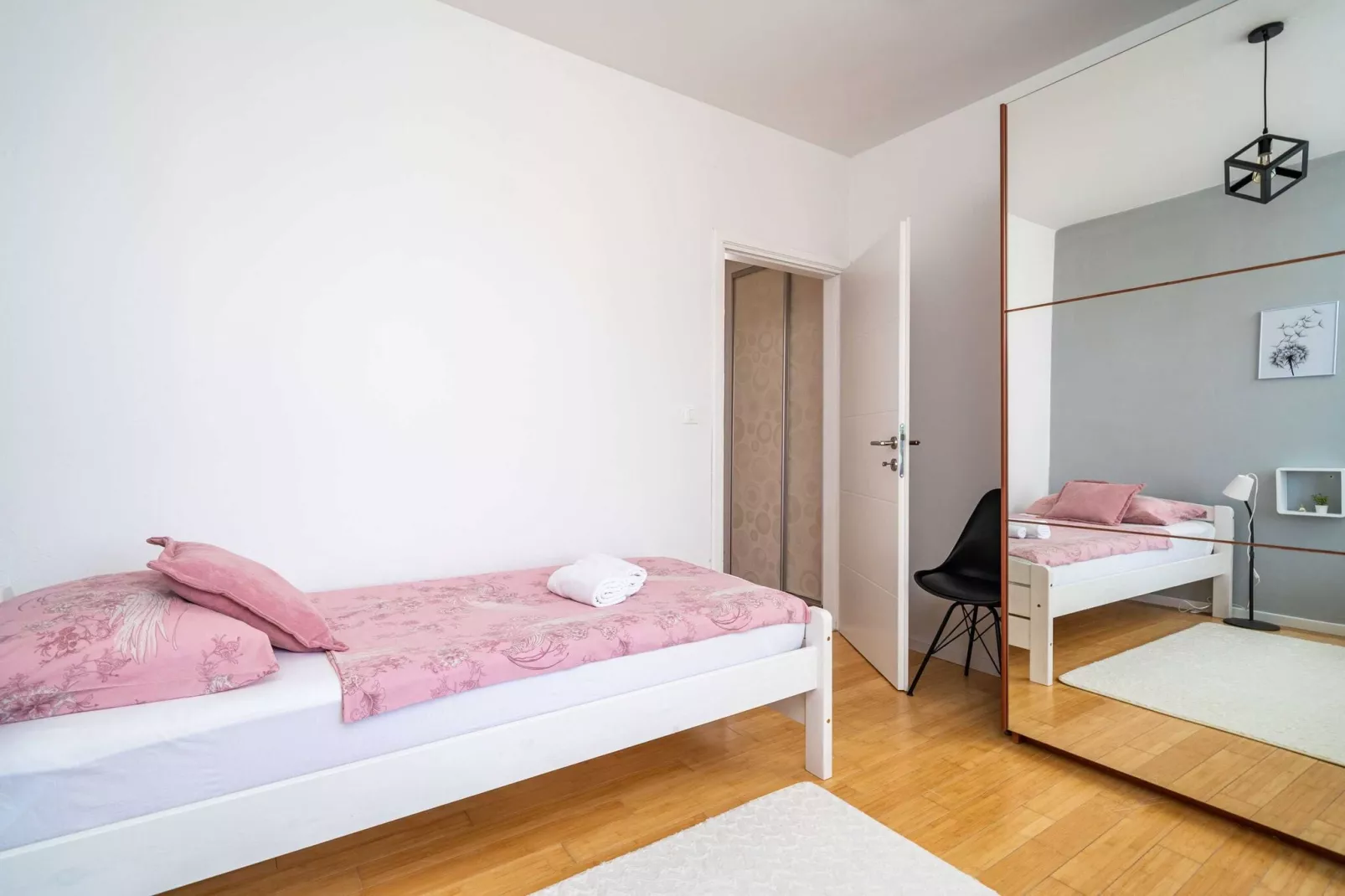 Apartment Doma - Two Bedroom Apartment with Terrace-Bedroom