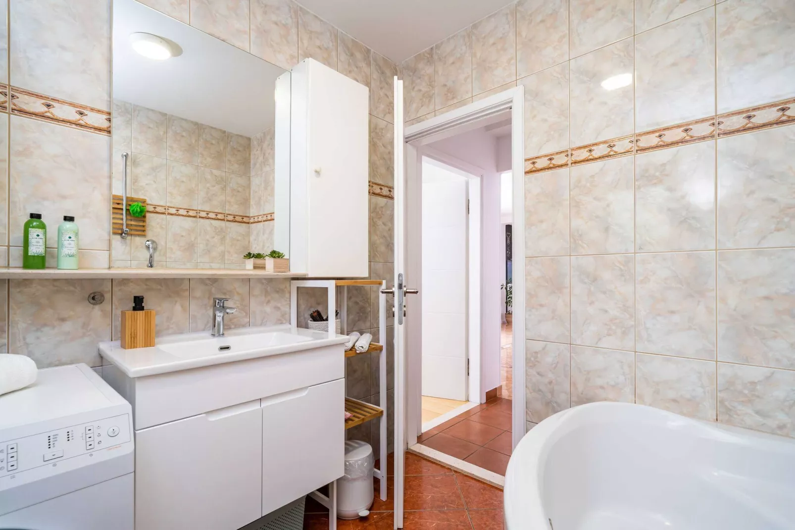 Apartment Doma - Two Bedroom Apartment with Terrace-Bathroom