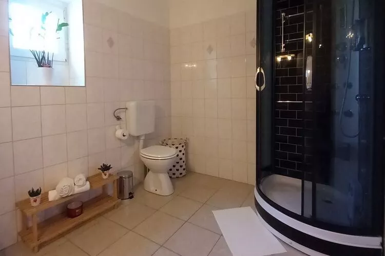 Casa Girasole - Three Bedroom Holiday Home with Garden-Salle de bain
