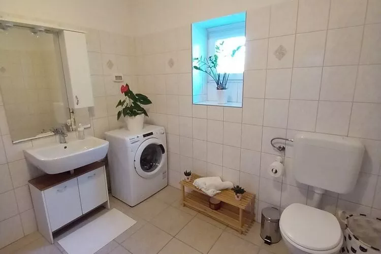 Casa Girasole - Three Bedroom Holiday Home with Garden-Salle de bain