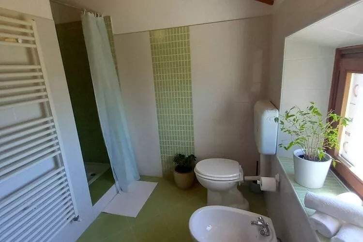 Casa Girasole - Three Bedroom Holiday Home with Garden-Salle de bain