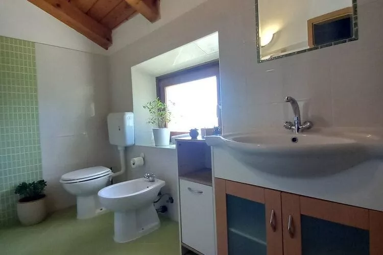 Casa Girasole - Three Bedroom Holiday Home with Garden-Salle de bain