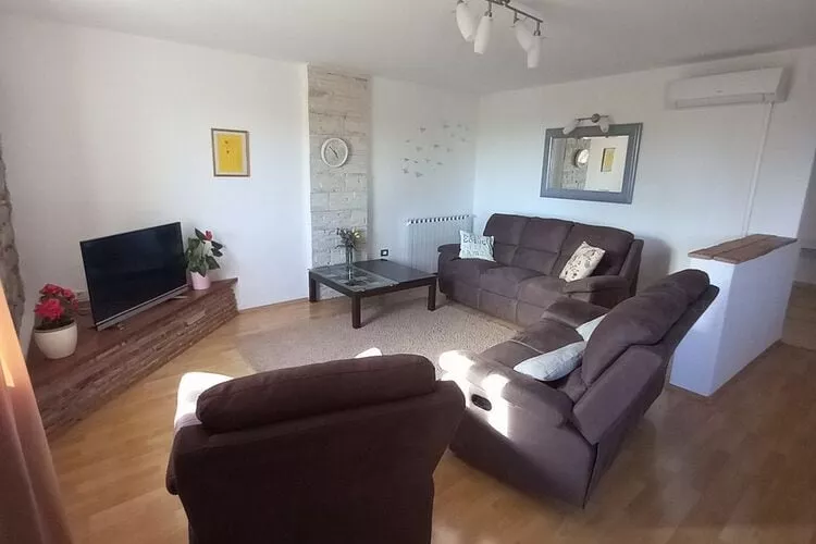 Casa Girasole - Three Bedroom Holiday Home with Garden-Intérieur