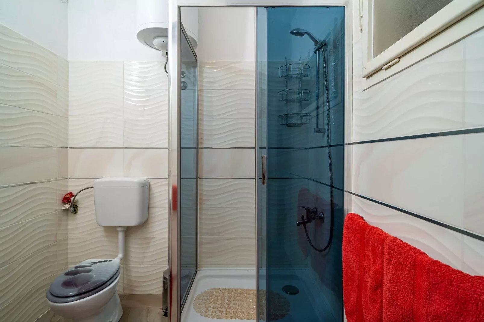 Apartments & Rooms Mara & Petrunjela - Studio Apartment with Balcony and Sea View (Studio s balkonom) - BR. 2-Bathroom