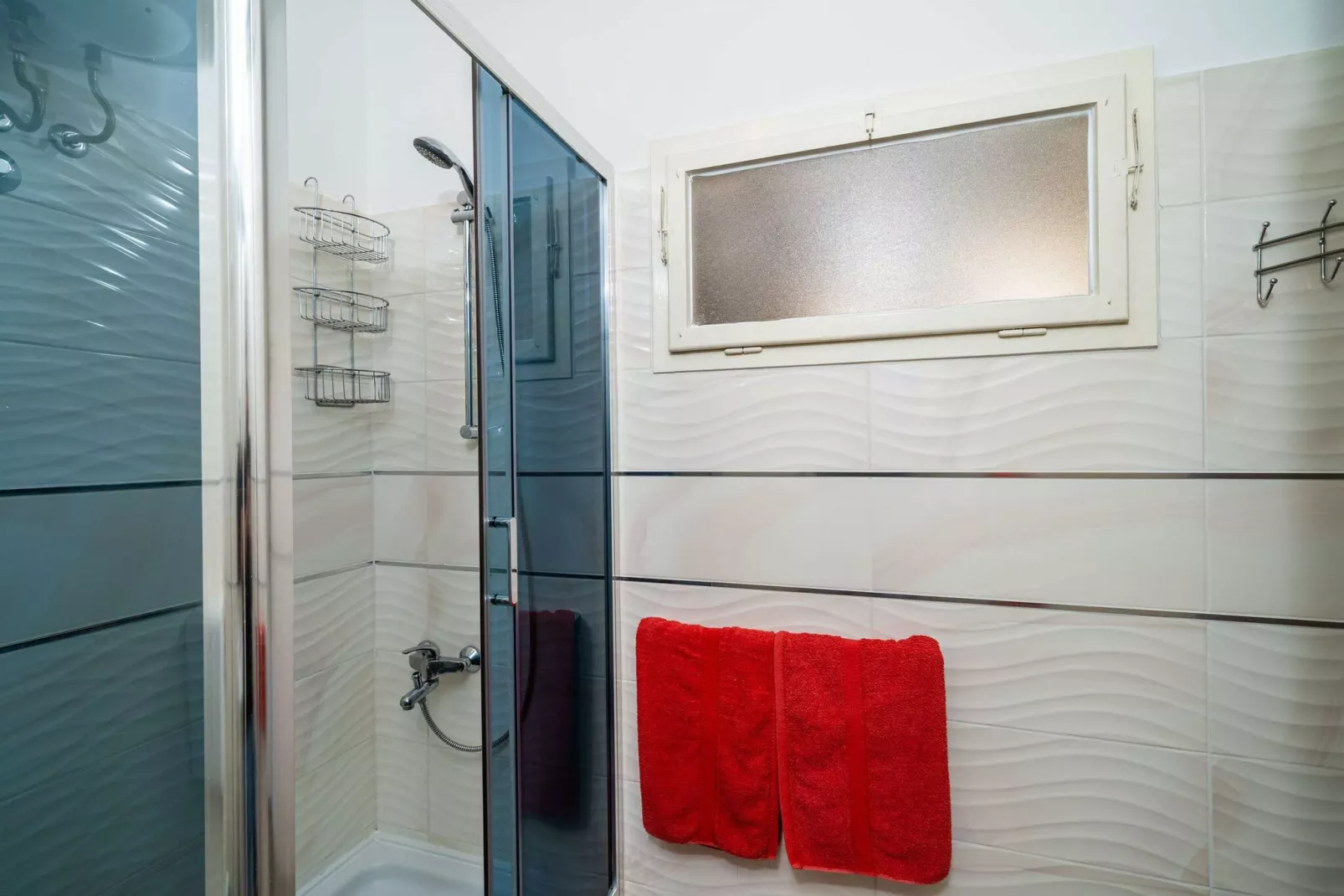 Apartments & Rooms Mara & Petrunjela - Studio Apartment with Balcony and Sea View (Studio s balkonom) - BR. 2-Bathroom