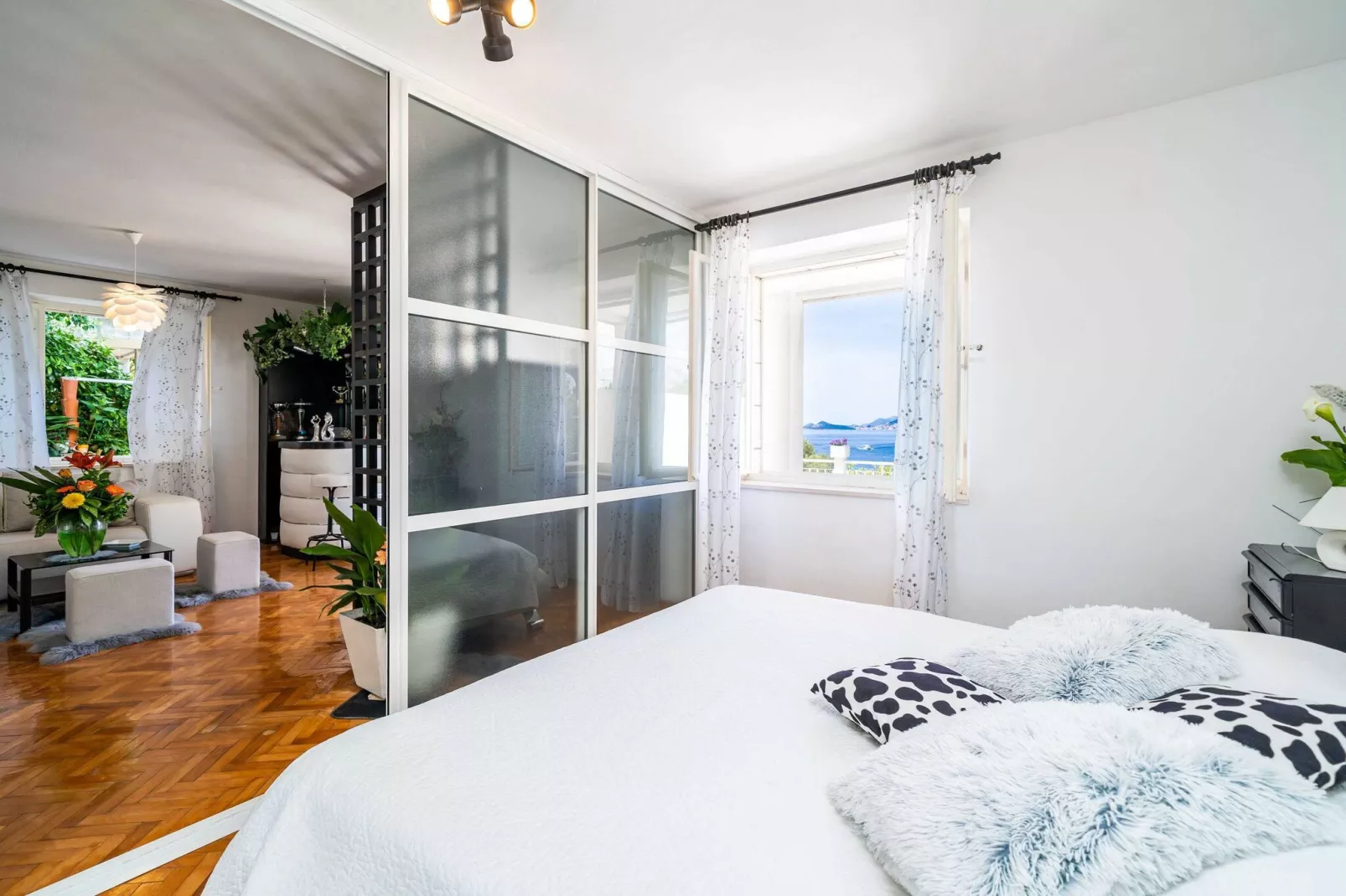 Apartments & Rooms Mara & Petrunjela - Two Bedroom Apartment with Terrace and Sea View (Apartman s 2 spavaće sobe) - BR. 5-Bedroom