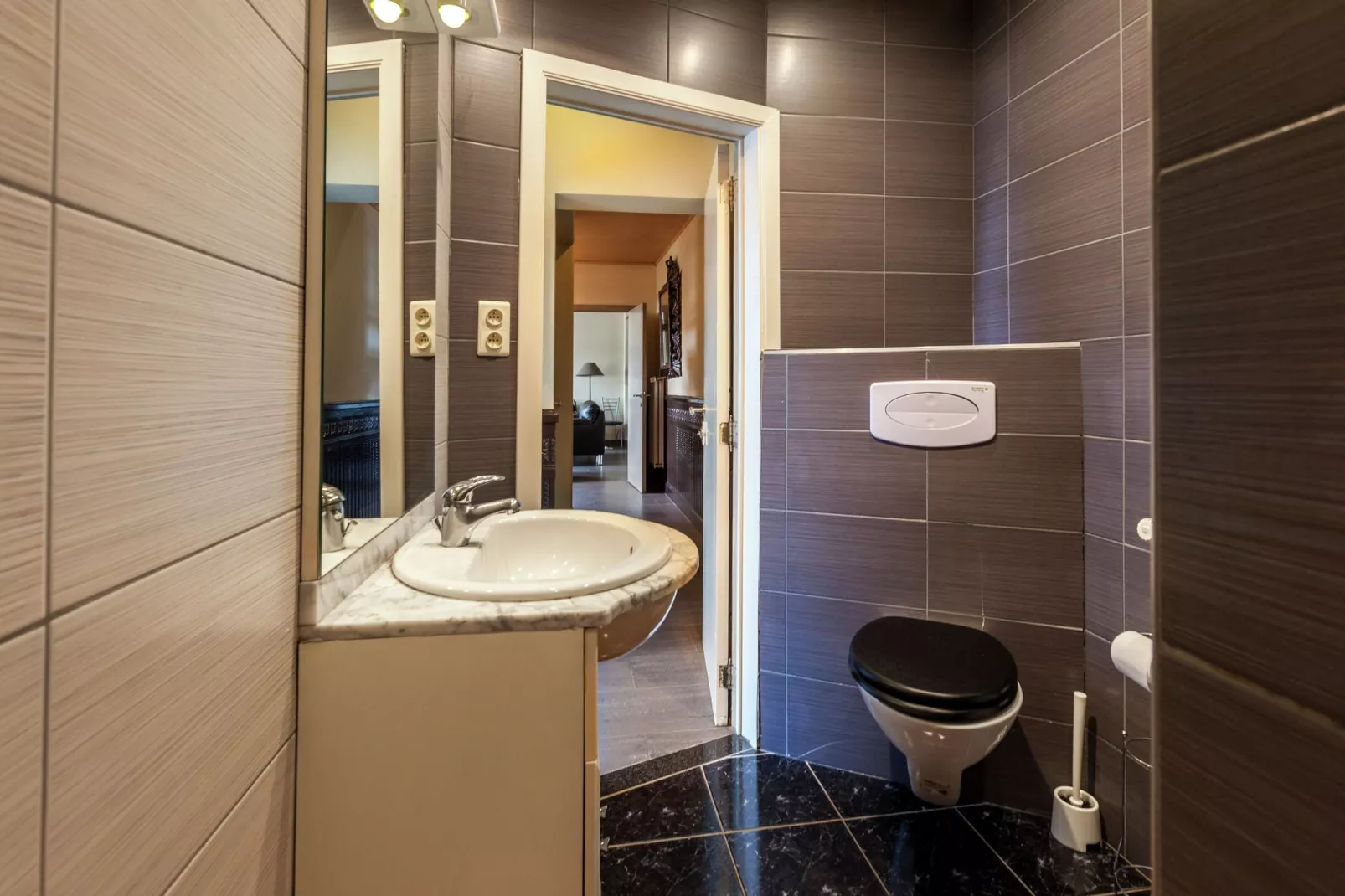 De Snoeibijl-Bathroom