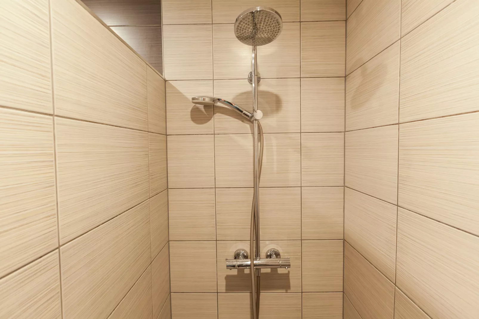 De Snoeibijl-Bathroom