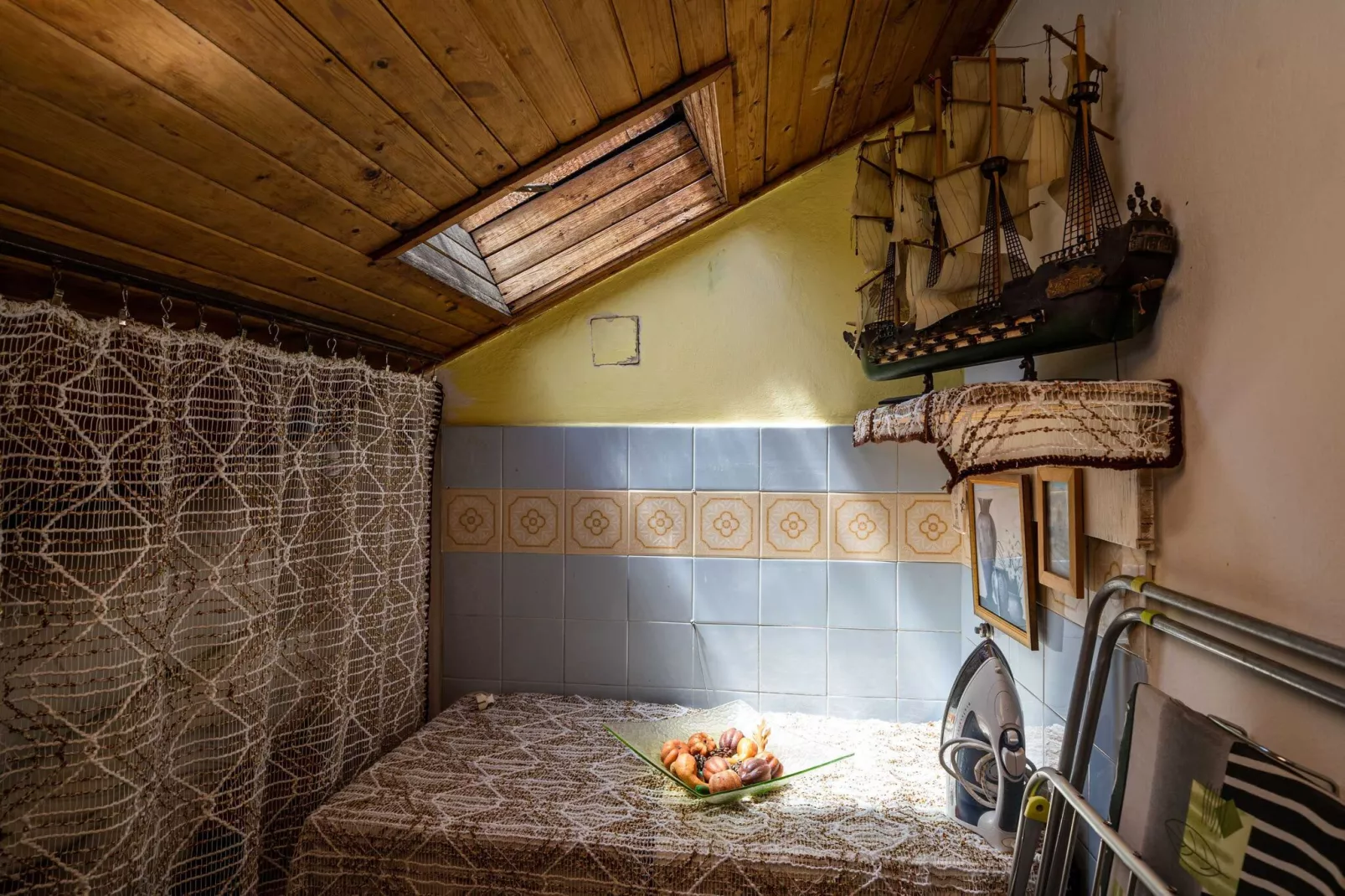 Apartments & Rooms Mara & Petrunjela - One Bedroom Apartment with Balcony and Sea View (Apartman s balkonom) - BR. 1-Innen