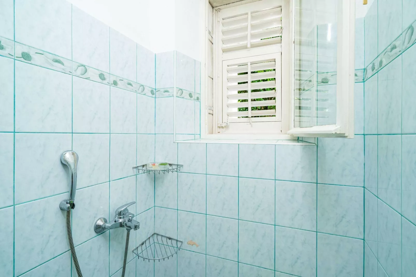 Apartments & Rooms Mara & Petrunjela - Double or Twin Room with Sea View (Dvokrevetna soba s bračnim krevetom ili s 2 odvojena kreveta i pogledom na more) - BR. 3-Bathroom