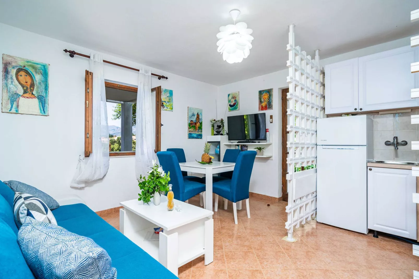 Apartments & Rooms Mara & Petrunjela - One Bedroom Apartment with Terrace and Sea View ( Apartman s terasom) - BR. 7-Living room