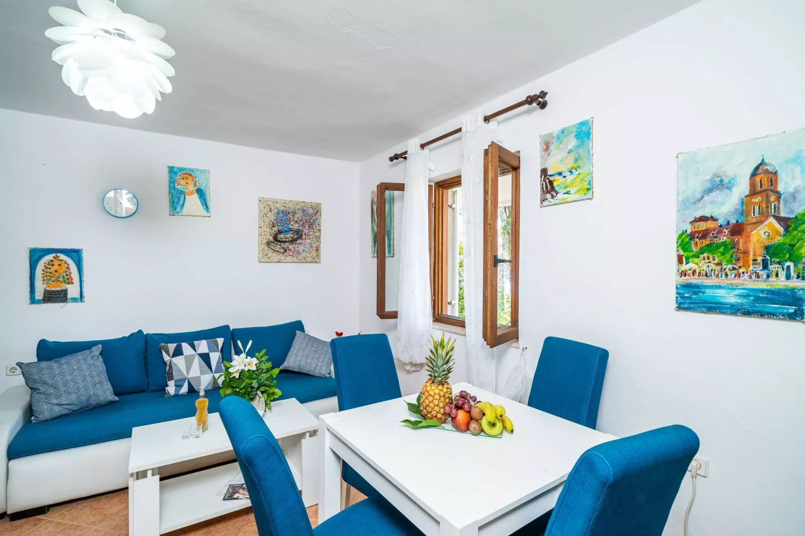 Apartments & Rooms Mara & Petrunjela - One Bedroom Apartment with Terrace and Sea View ( Apartman s terasom) - BR. 7-Dining room
