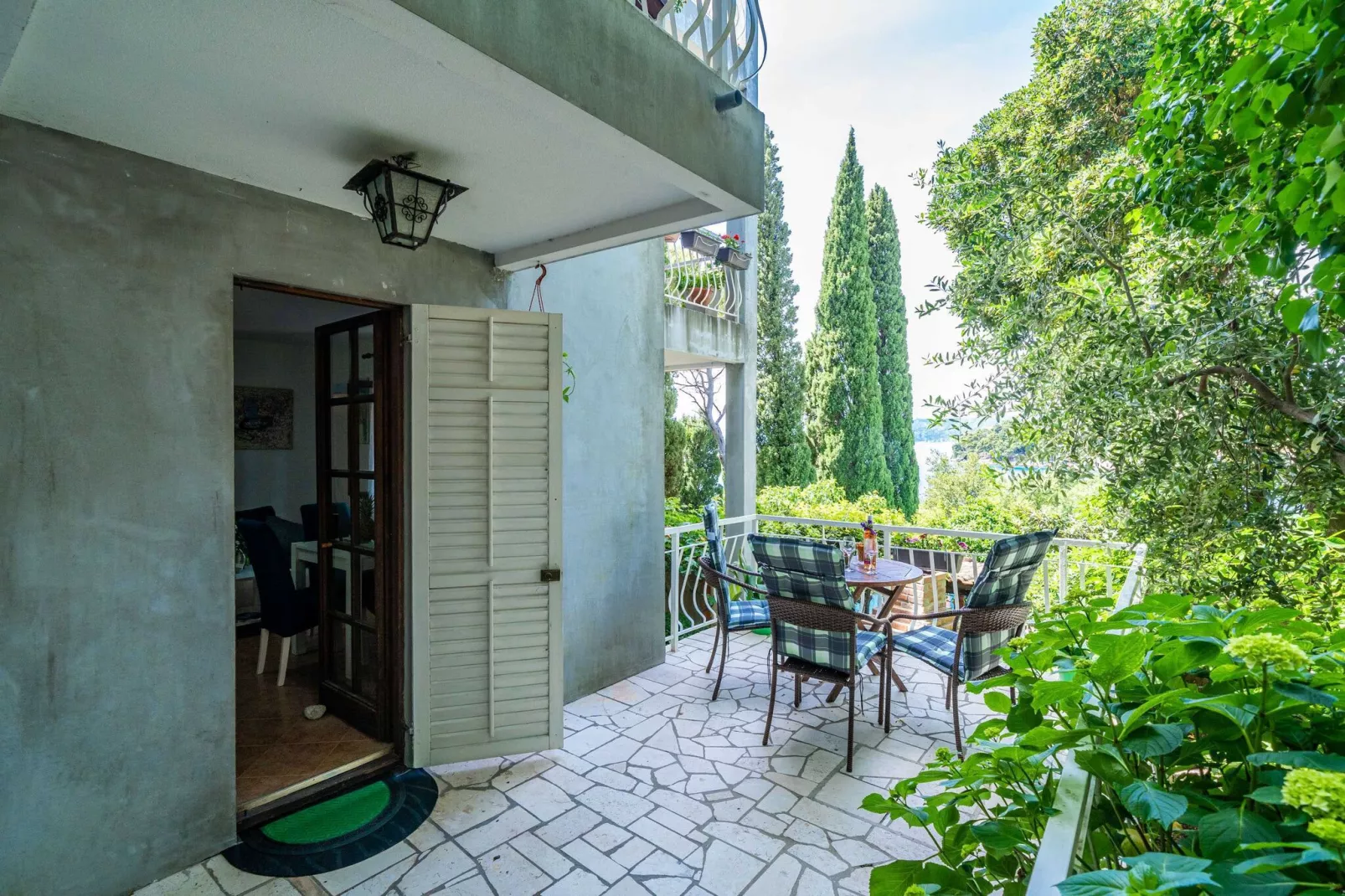 Apartments & Rooms Mara & Petrunjela - One Bedroom Apartment with Terrace and Sea View ( Apartman s terasom) - BR. 7-Outdoor