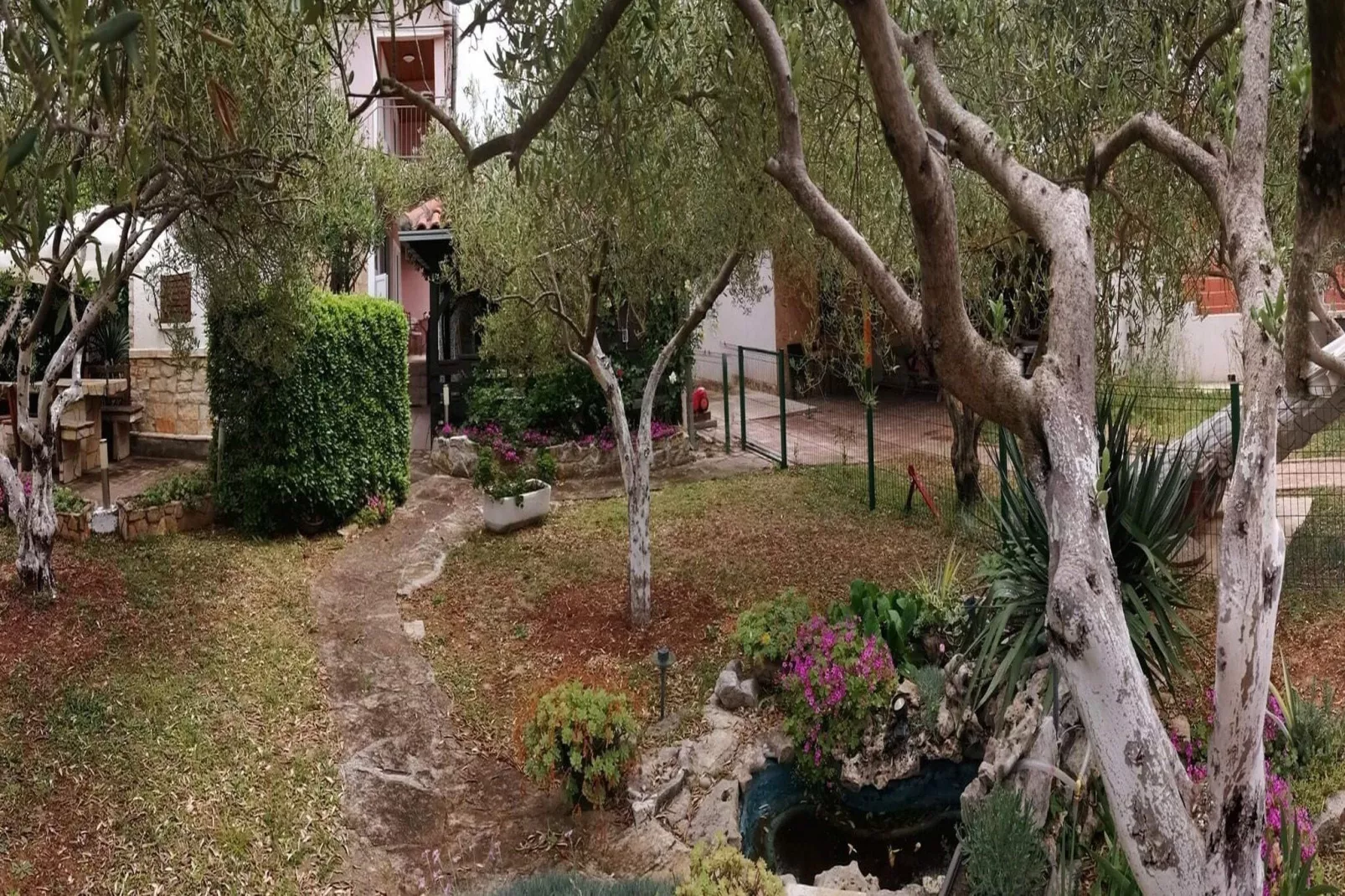 Apartments Marija - One Bedroom Apartment with Balcony and Sea View (Žuti A2)-Jardin d'été