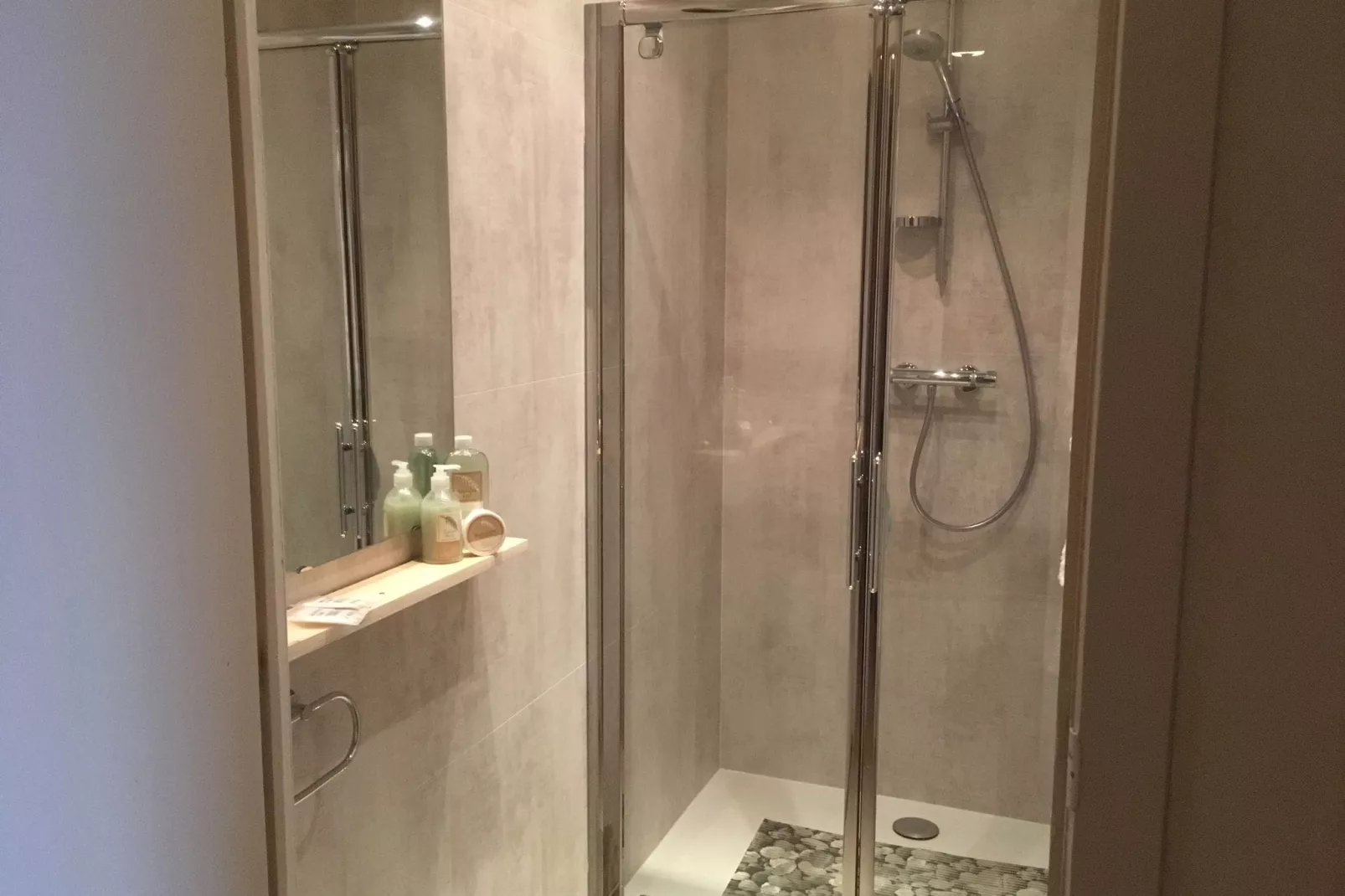 Happy Moments-Bathroom