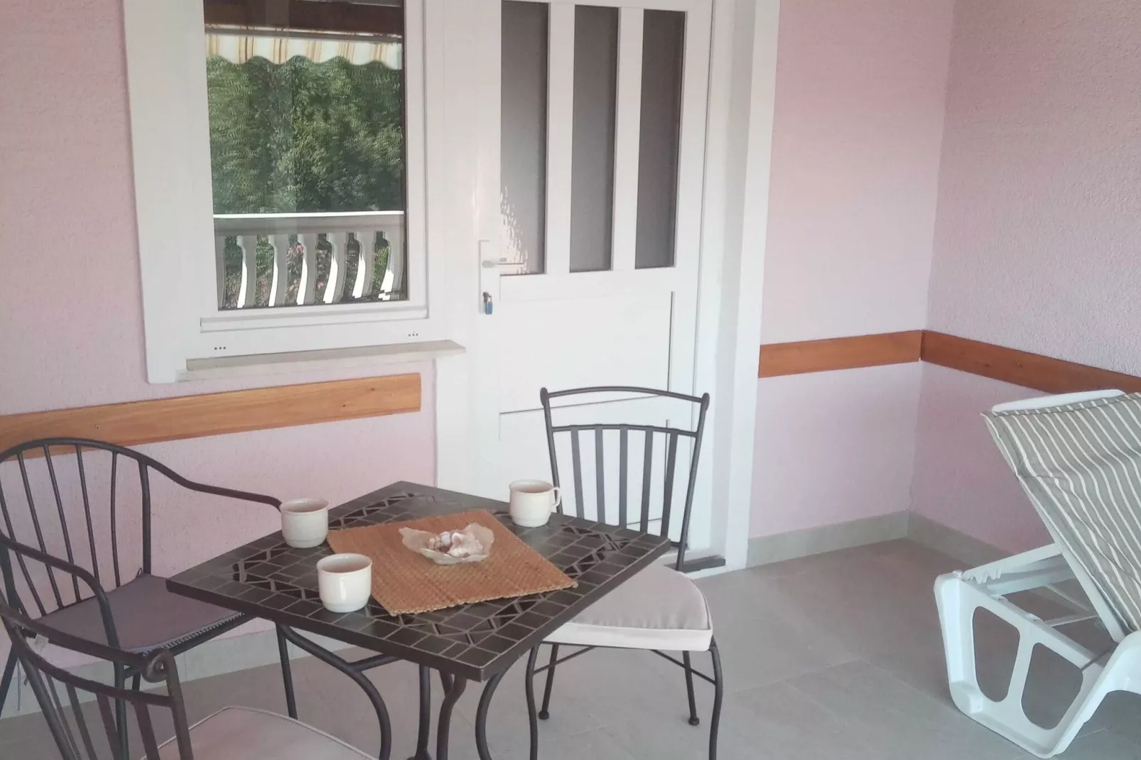 Apartments Marija - One Bedroom Apartment with Balcony and Sea View (Žuti A2)-Terrasse