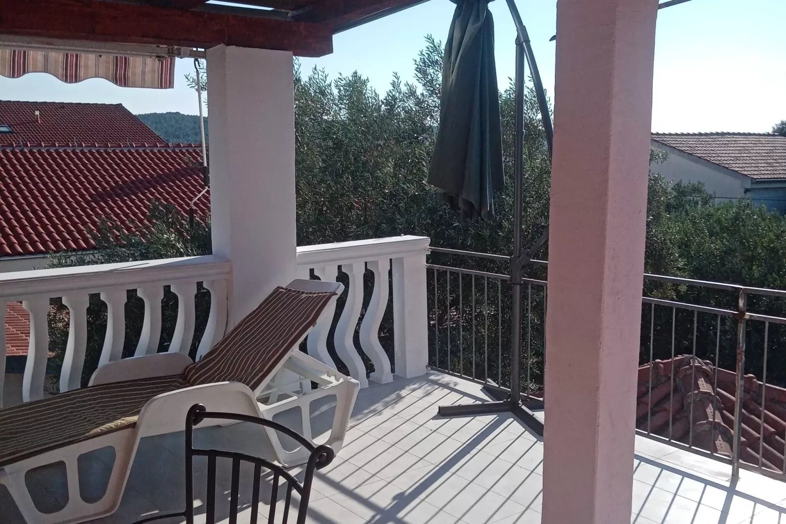 Apartments Marija - One Bedroom Apartment with Balcony and Sea View (Žuti A2)-Terrasse
