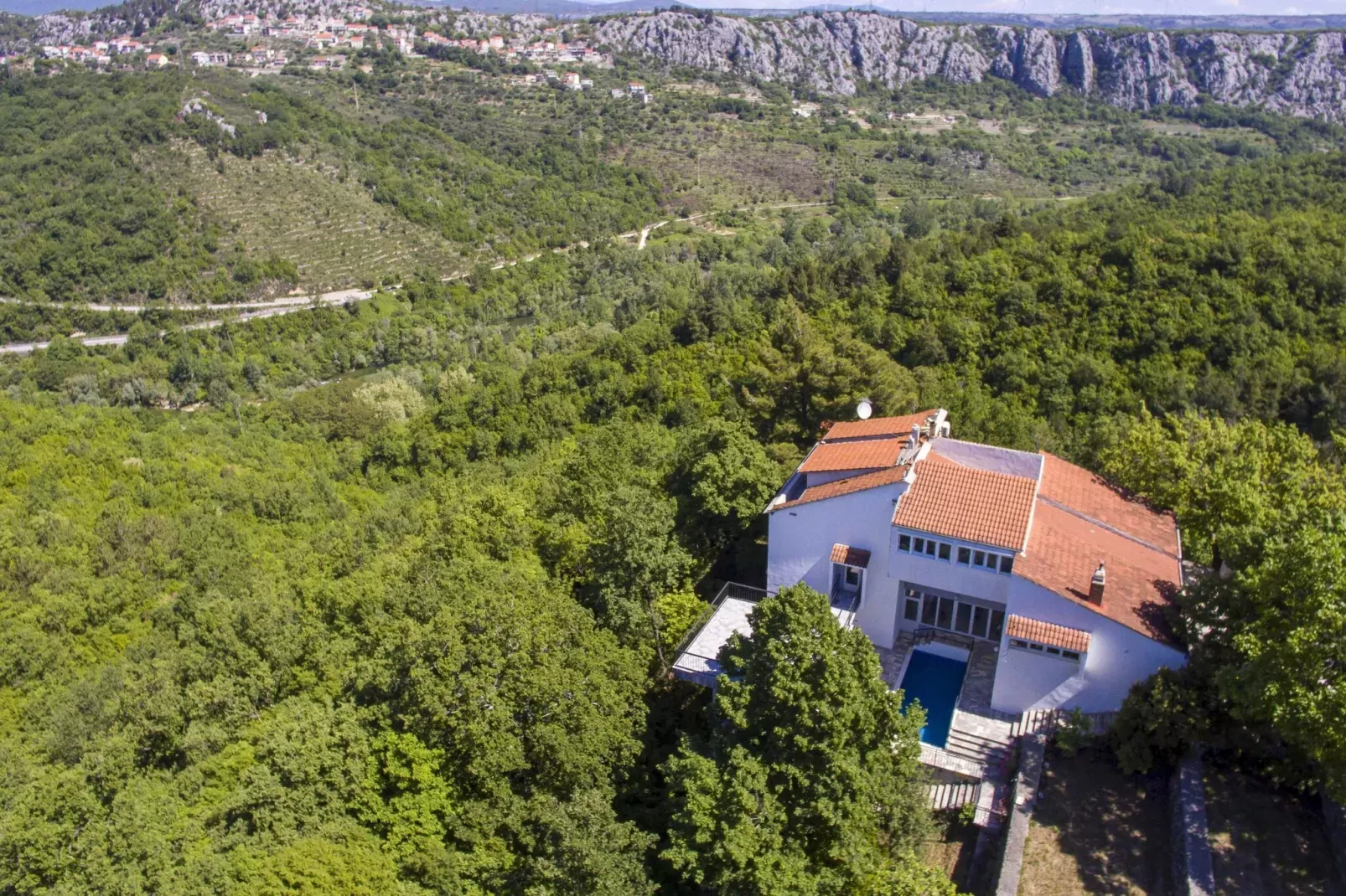 Villa Green Castle - Five bedroom villa with swimming pool-Vue