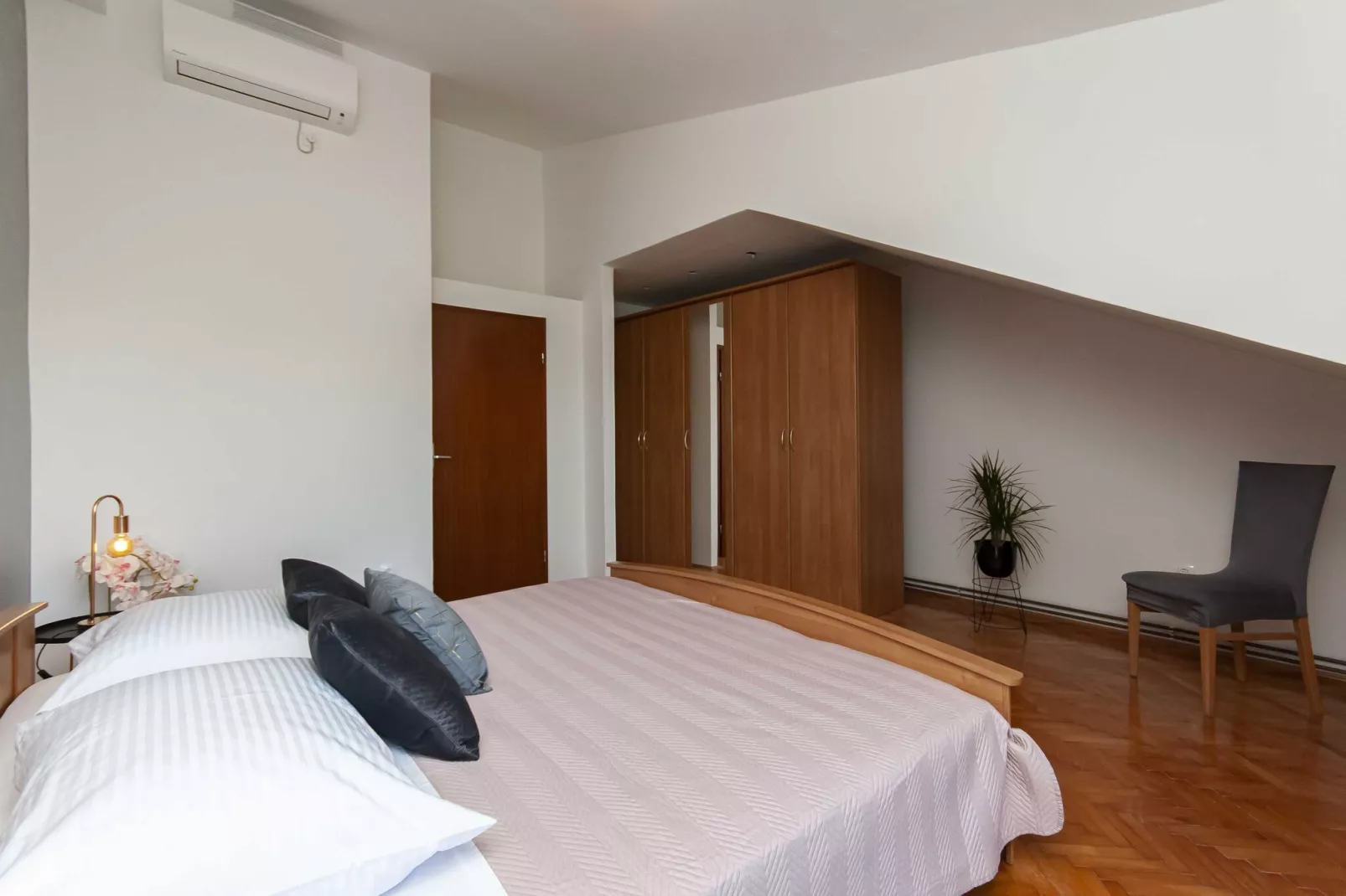 Villa Green Castle - Five bedroom villa with swimming pool-Chambre