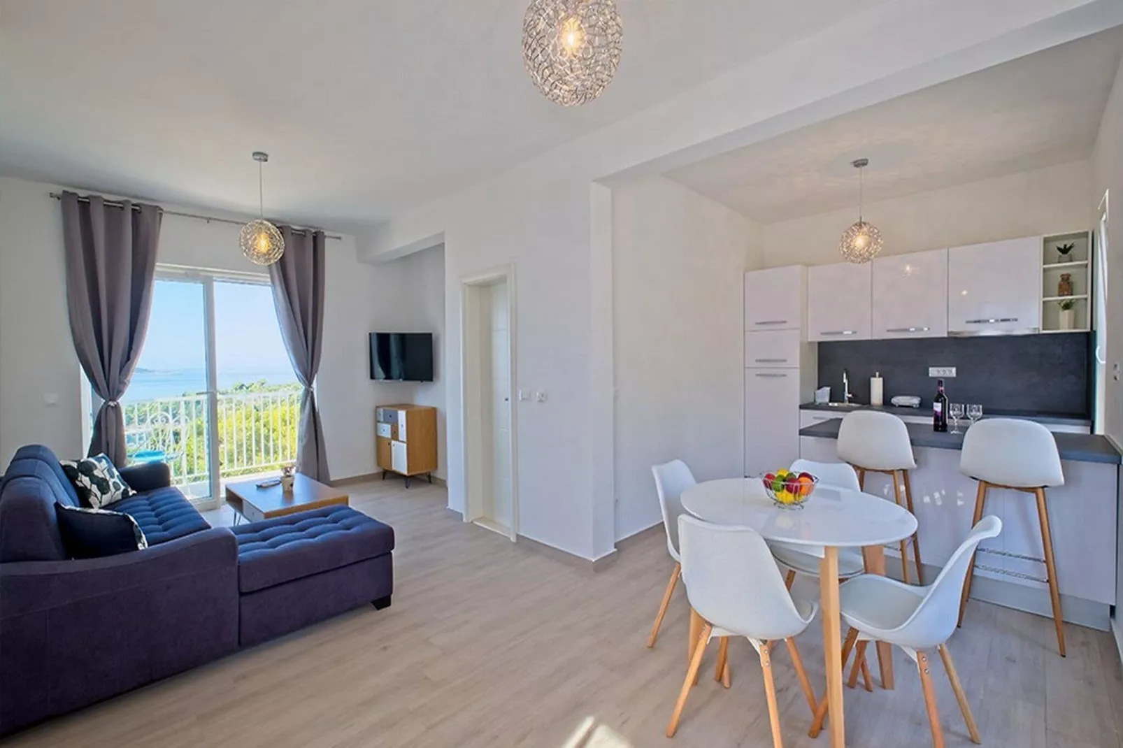 Apartments Grljević - One Bedroom Apartment with Balcony and Sea View (A4)-Indoor