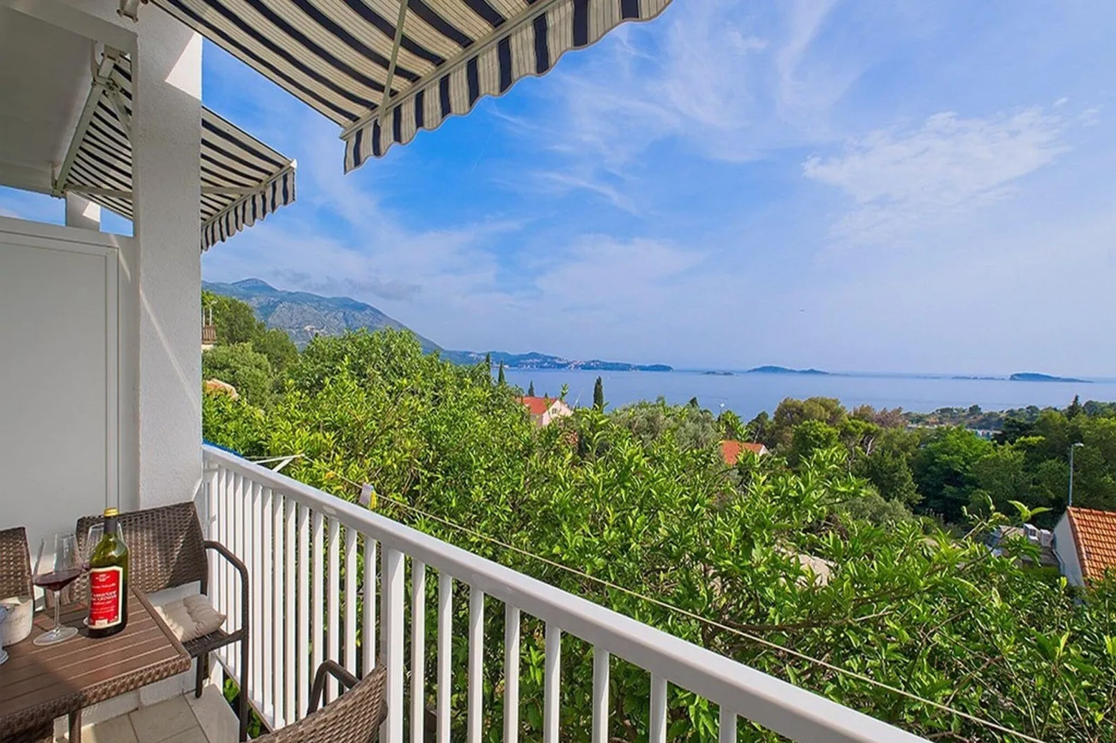 Apartments Grljević - Studio Apartment with Balcony and Sea View (A3)-Terrace balcony