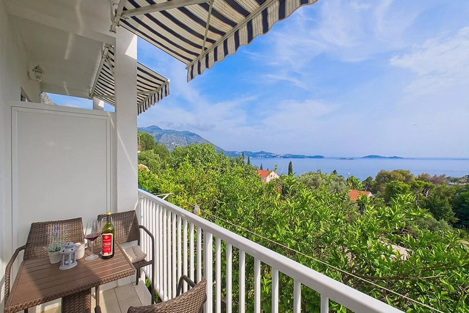 Apartments Grljević - Studio Apartment with Balcony and Sea View (A3)-Terrace balcony