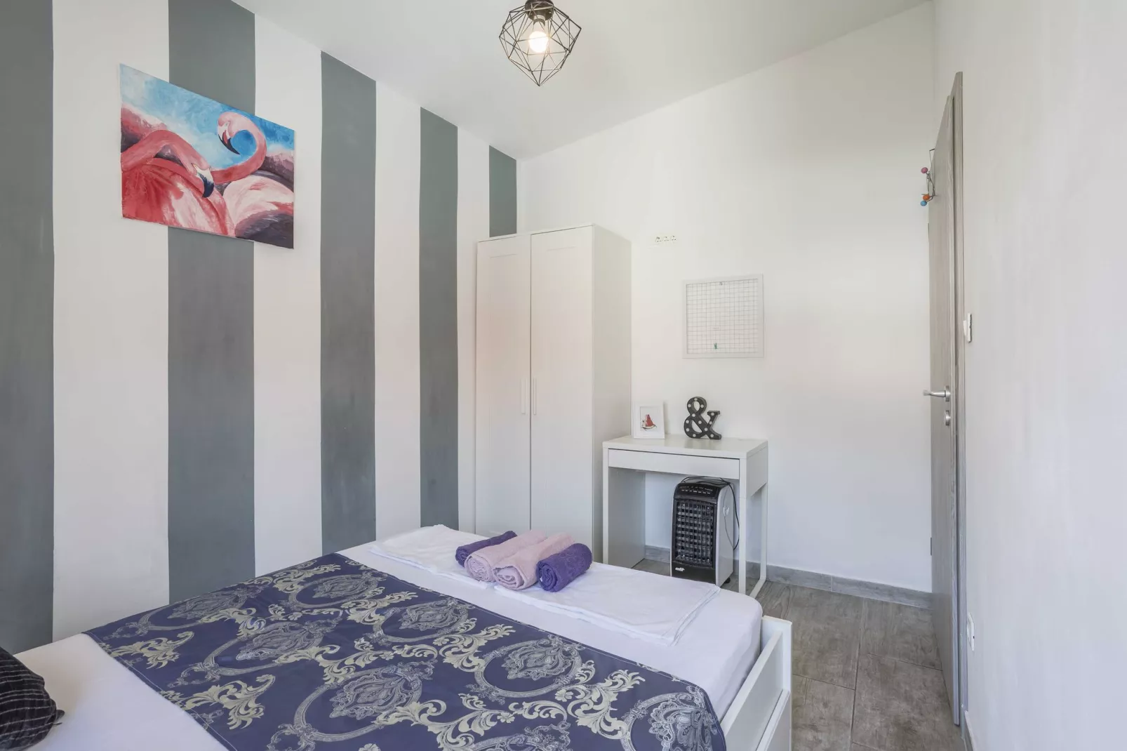 Apartment Keko - Three Bedroom Apartment with Terrace-Schlafzimmer