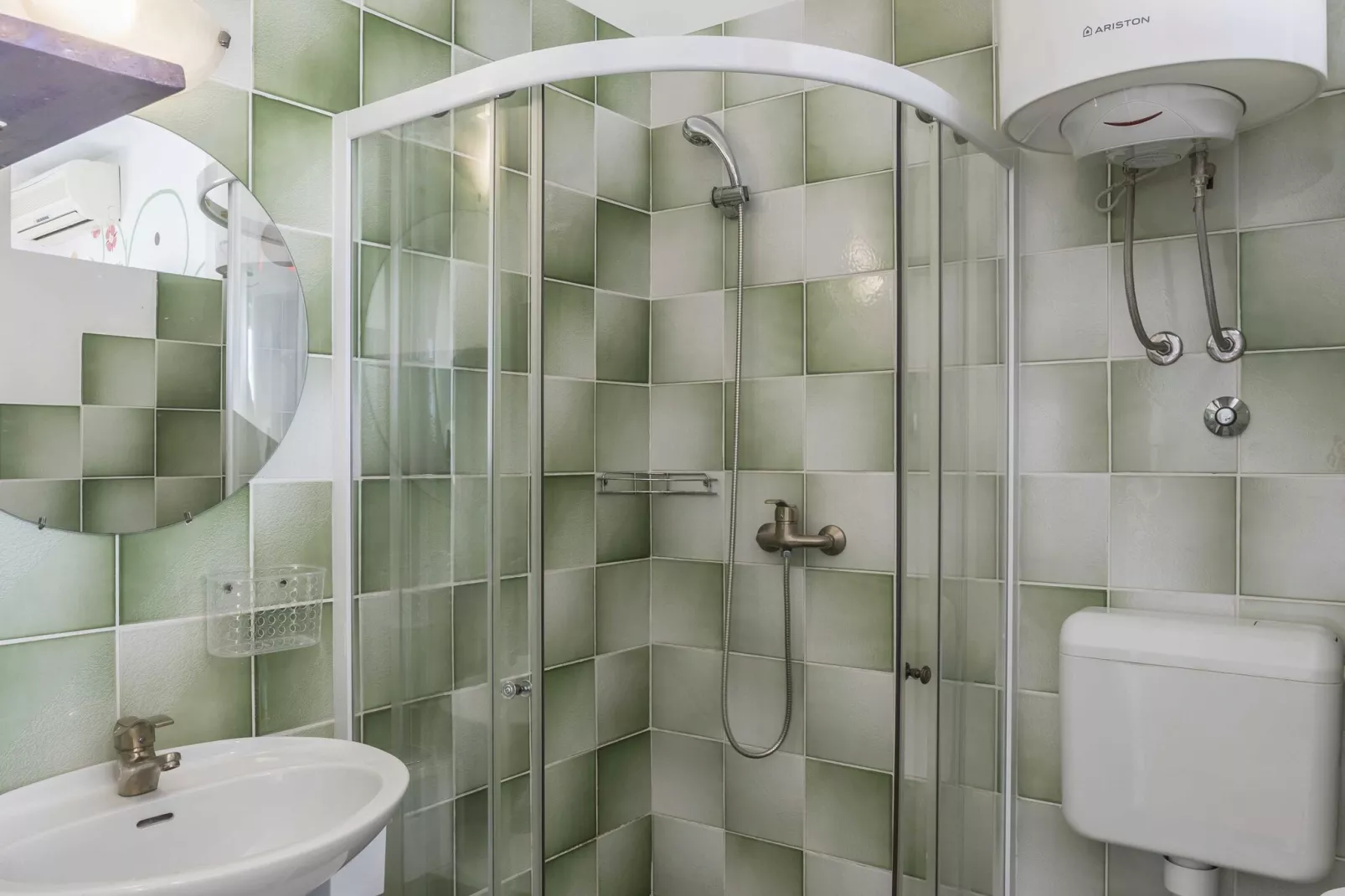 Apartment Keko - Three Bedroom Apartment with Terrace-Badezimmer