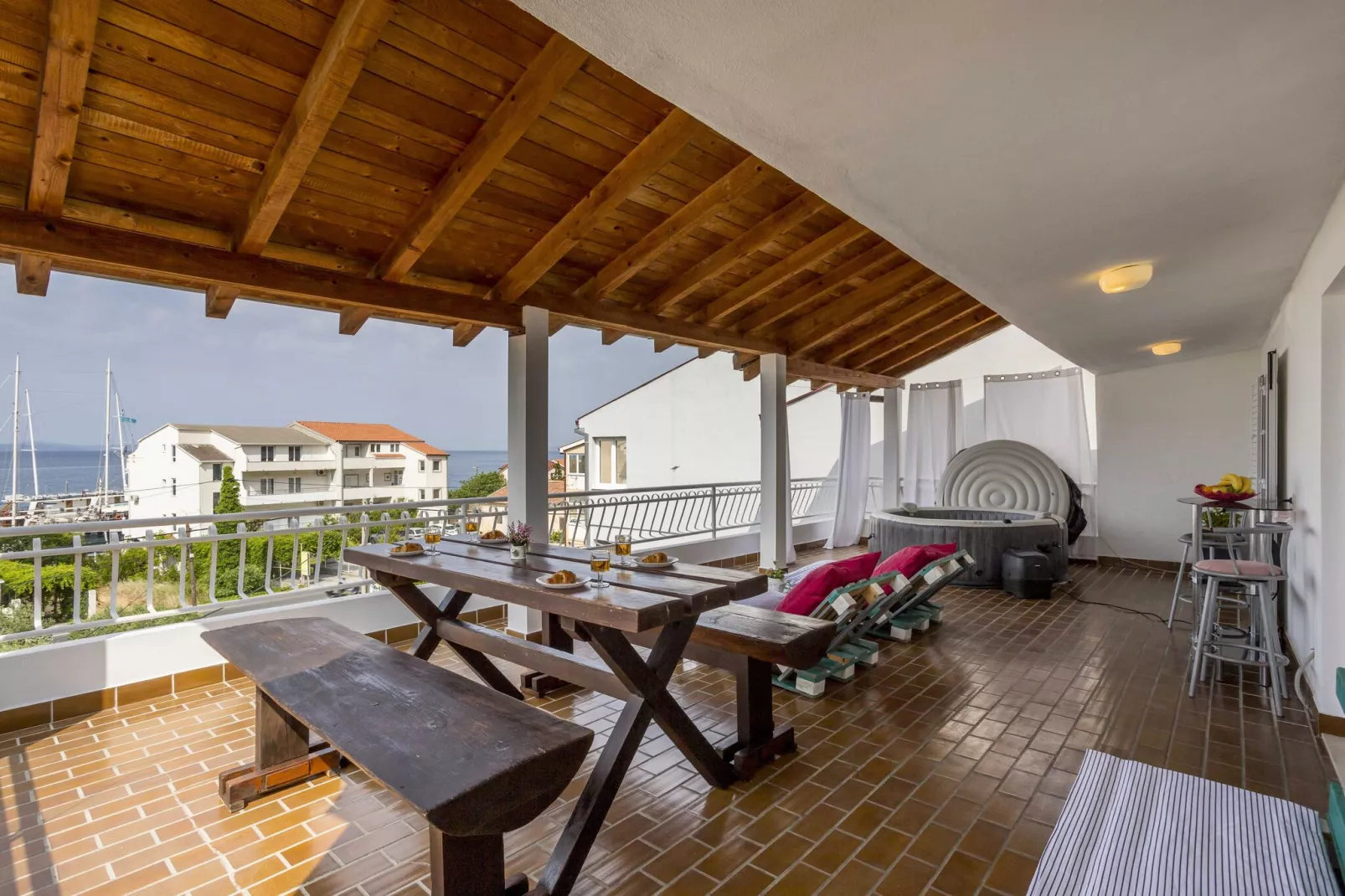 Apartment Keko - Three Bedroom Apartment with Terrace-Terrasse