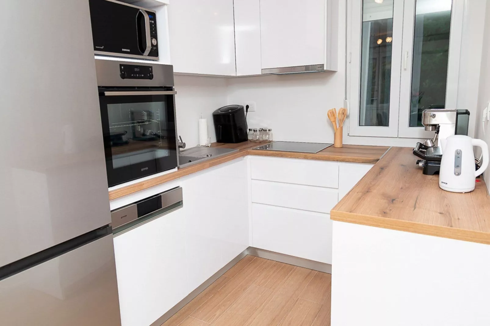Apartment Matea - Two Bedroom Apartment with Balcony and Sea view-Kitchen