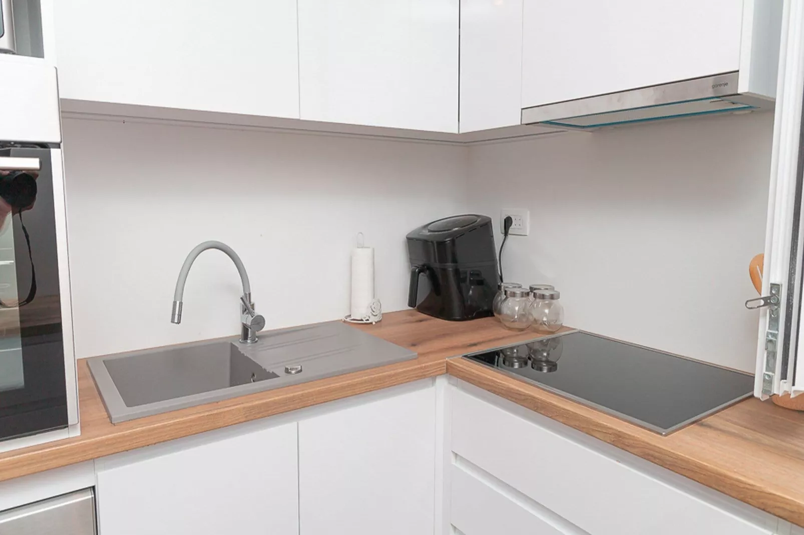 Apartment Matea - Two Bedroom Apartment with Balcony and Sea view-Kitchen