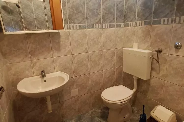 Apartments Smokvica - One Bedroom Apartment (Apartment 3)-Badezimmer