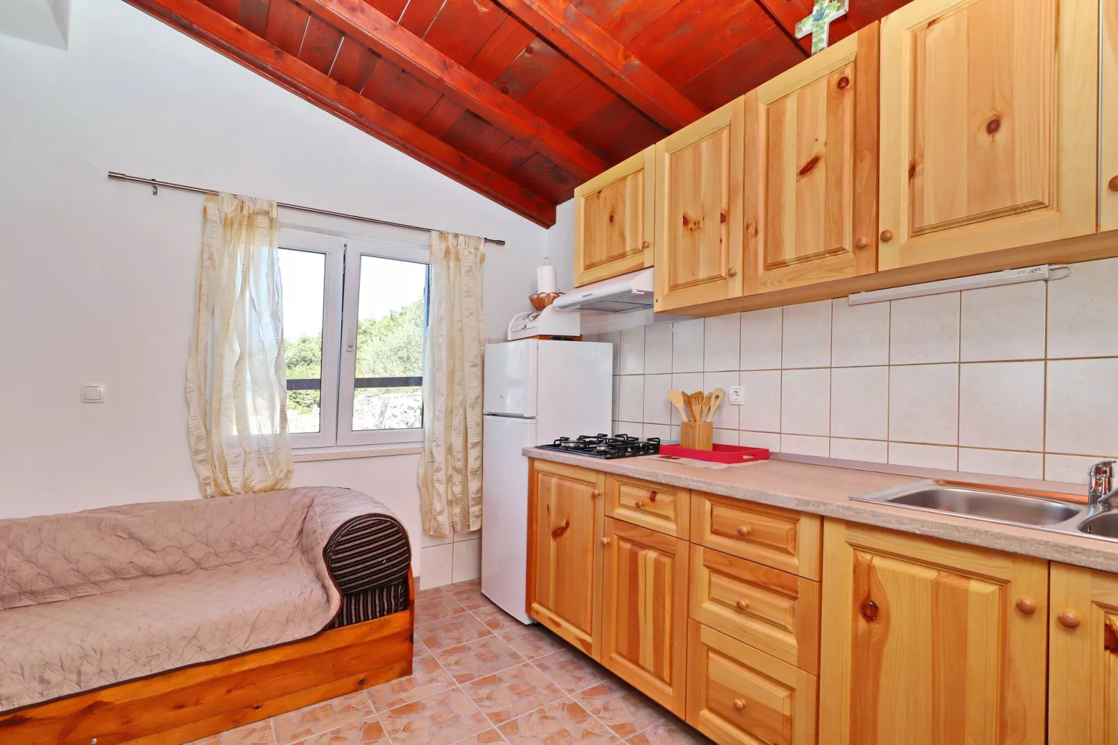 Holiday Home Zule - One Bedroom Holiday Home with Swimming pool-Cuisine