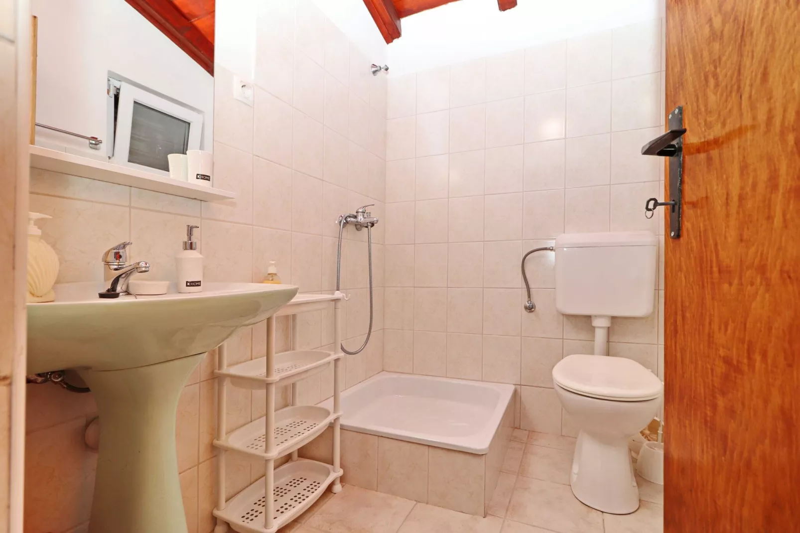 Holiday Home Zule - One Bedroom Holiday Home with Swimming pool-Salle de bain