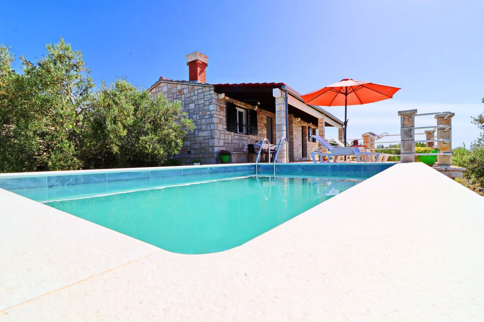 Holiday Home Zule - One Bedroom Holiday Home with Swimming pool-Piscine