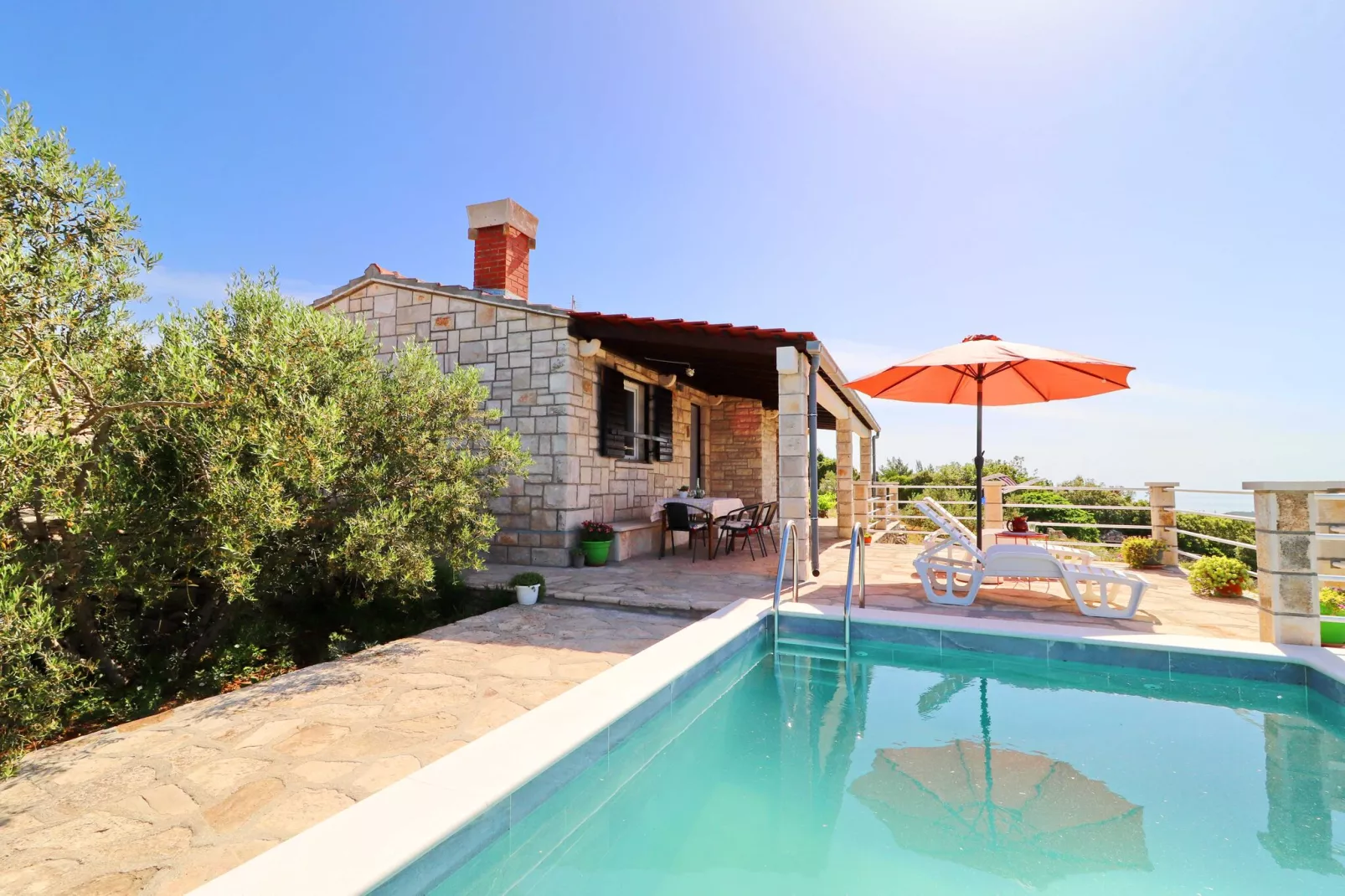 Holiday Home Zule - One Bedroom Holiday Home with Swimming pool-Piscine