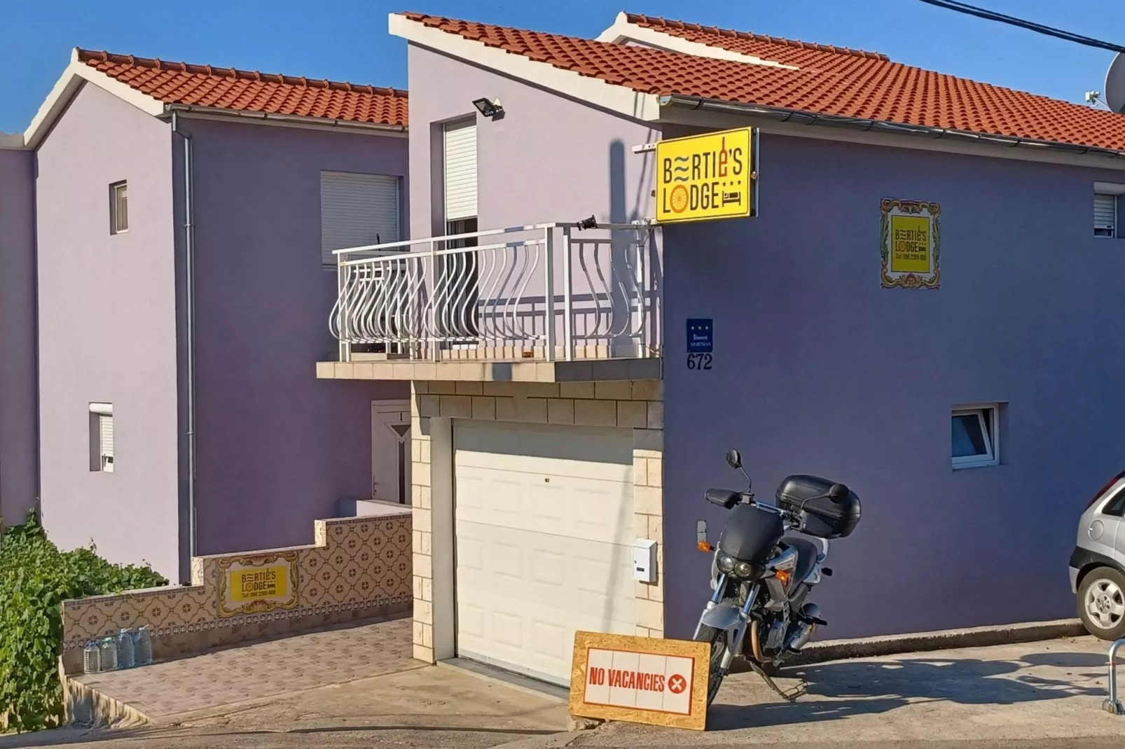 Bertie's Lodge - Standard Two Bedroom Apartment with Balcony and Sea view(A0)-Outdoor