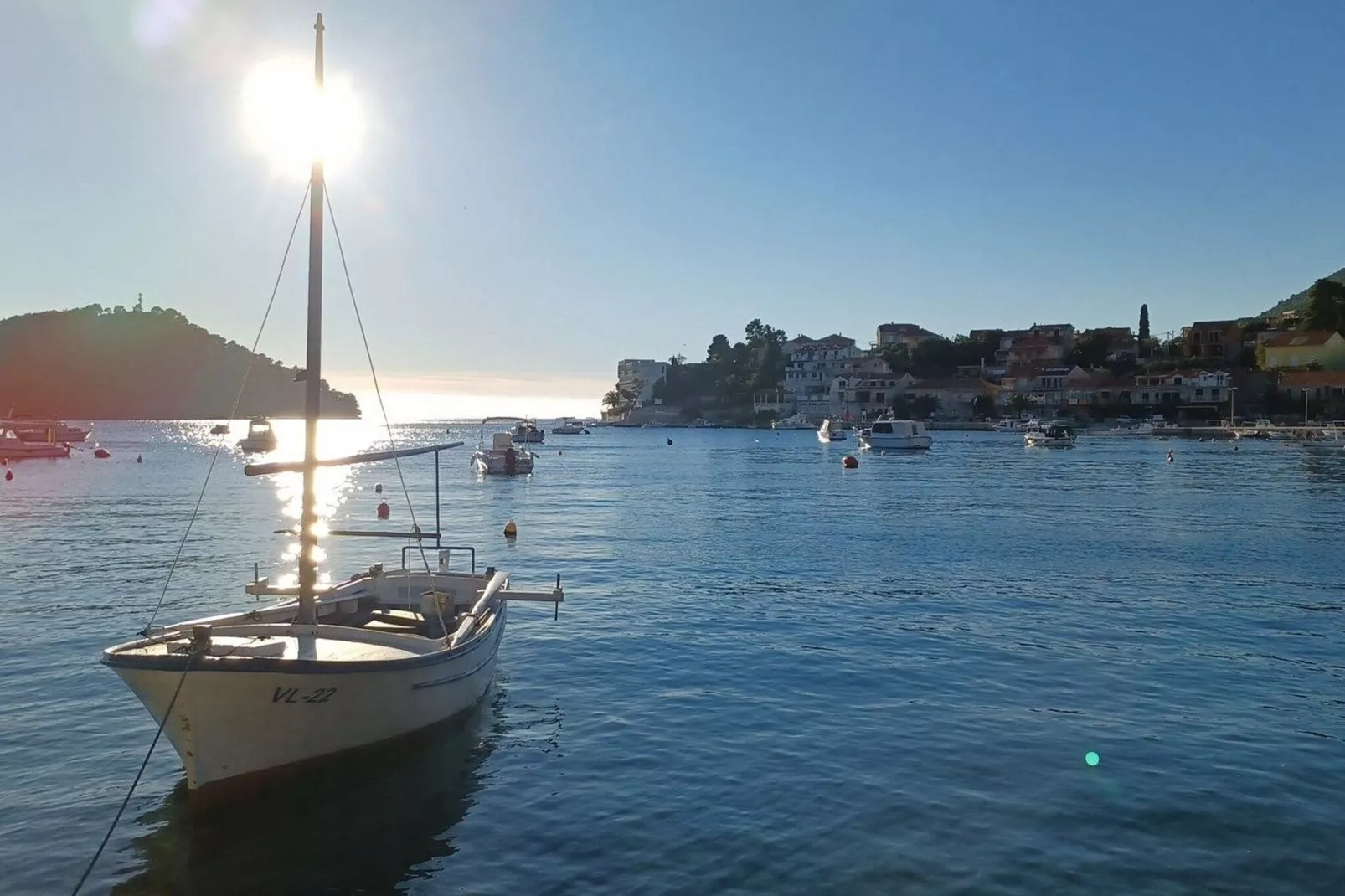 Bertie's Lodge - Standard Two Bedroom Apartment with Balcony and Sea view(A0)-View